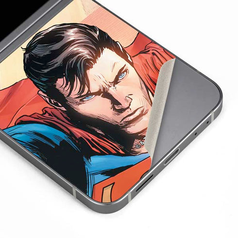 DC Comics Superman Flying Pose Action Comics #957 Art by Patch Zircher Galaxy Z Flip6 Skin